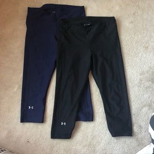 Two pairs of cropped leggings